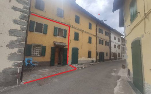 Fiumalbo Loc. I Ronchi Porzione di Fabbricato Trilocale
