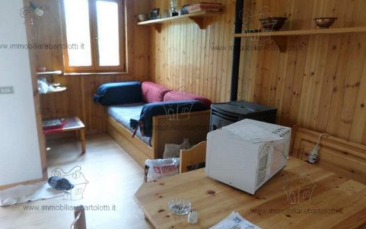 Fiumalbo Loc. Dogana Nuova, Appartamento Bilocale con Ingresso Indipendente